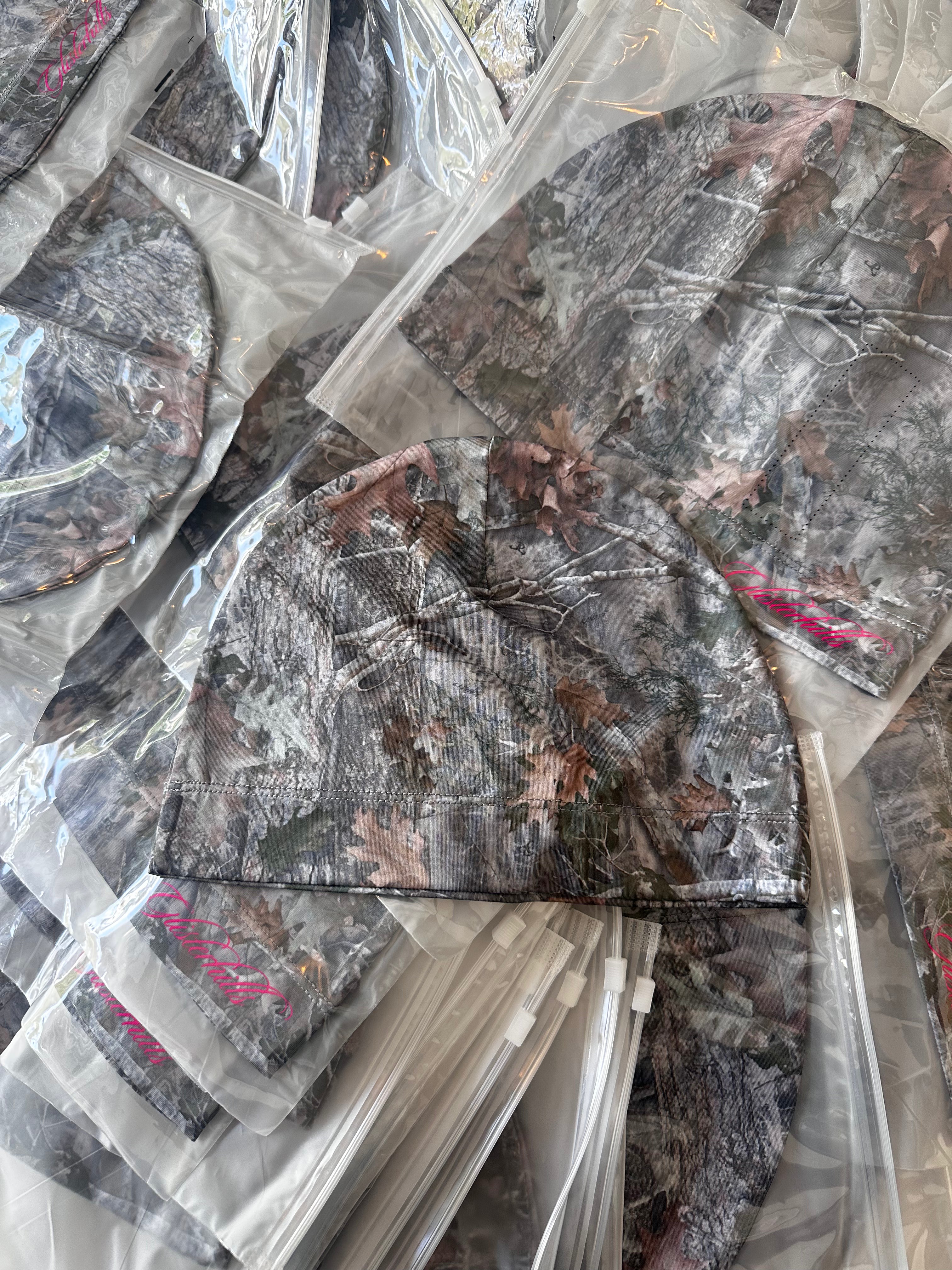 GLISTER CAMO SKULL CAP